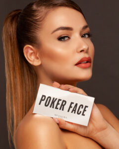 Come fare il contouring - MESAUDA Poker Face